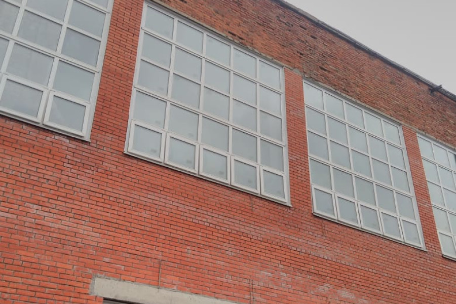 Пластиковые окна без установки для промышленных зданий - 1833810973