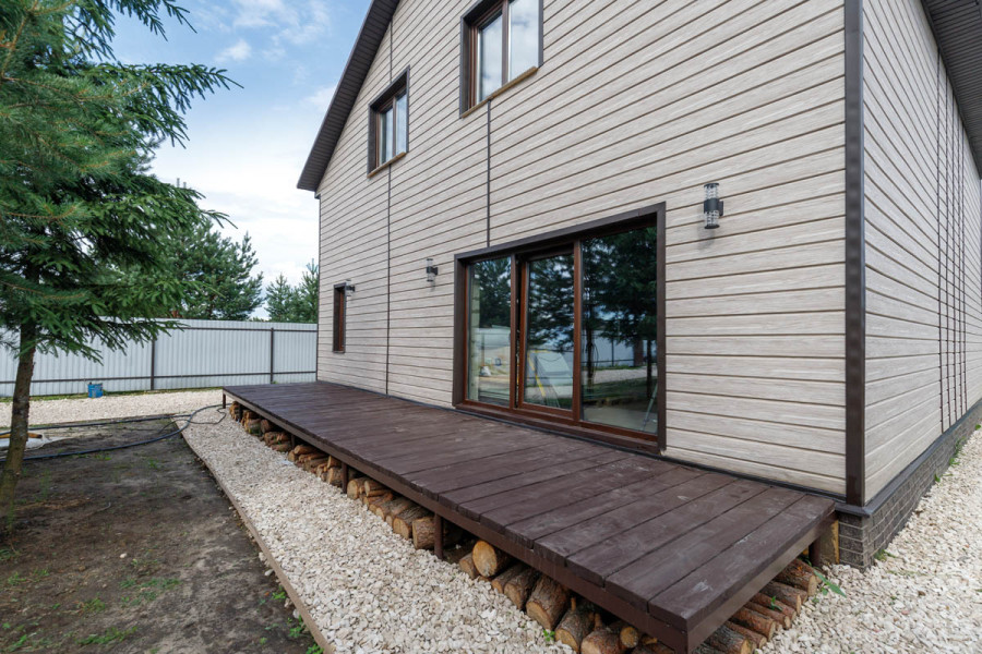 Цветные пластиковые окна: раскрасьте фасад и интерьер - 653017088