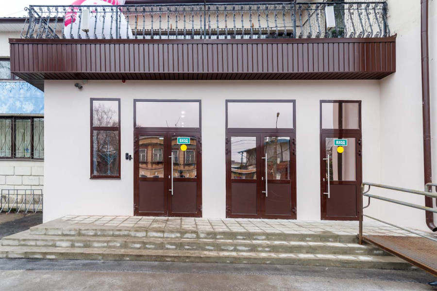 Двери из теплого алюминия в ДК "Филимоновский" - 157823855