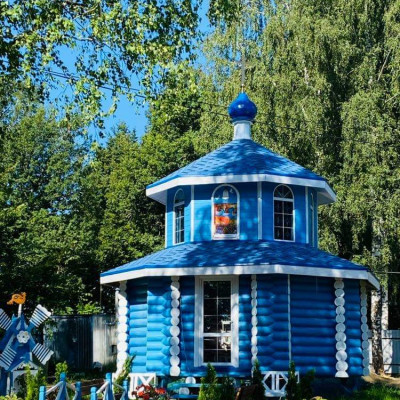 Окна в часовне школы звонарей - 981327120