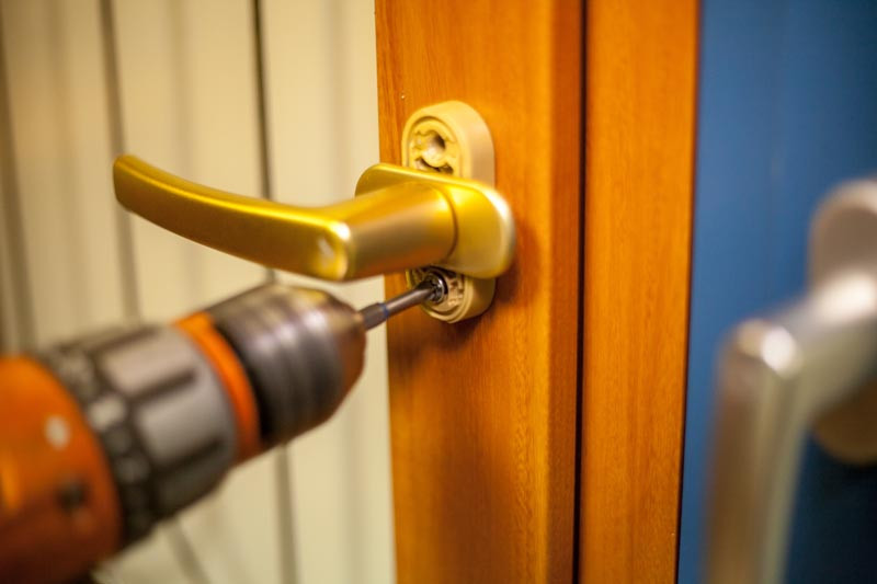 Оперативный ремонт пластиковых окон в Павловском Посаде - 991950822 ремонт