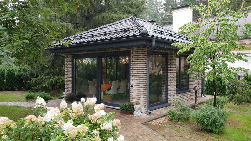 Закрытая беседка с панорамными окнами для luxury отдыха - 1870796157 Закрытая беседка с панорамными окнами для luxury отдыха - 1649687170