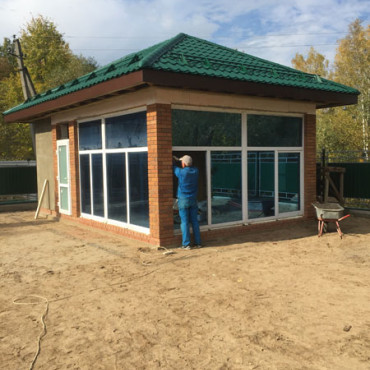 Остекление зимней террасы. Тонирующая пленка темно-синего цвета - 905420057