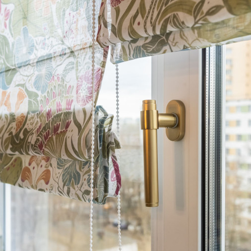 Кухня с фреской и витражами ("Квартирный вопрос" № 934) - 1526233737